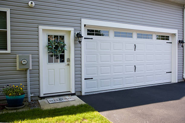 24/7 Emergency Garage Door Panel Replacement experts in Thurston County County, NE
